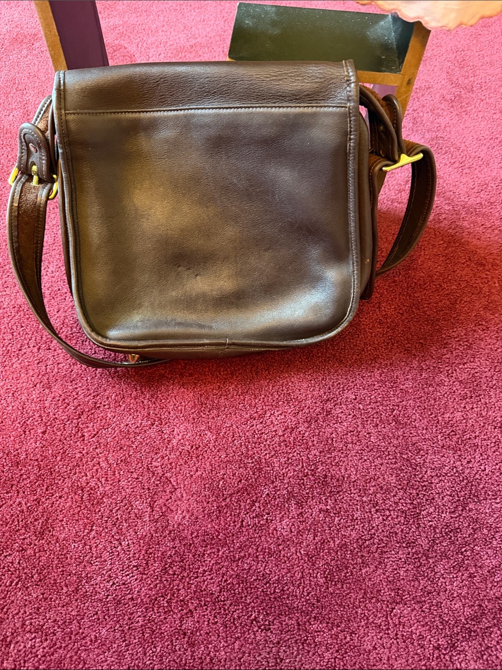 Coach Brown Leather Messenger Bag with Gold Turn-Lock - Picture 3 of 3